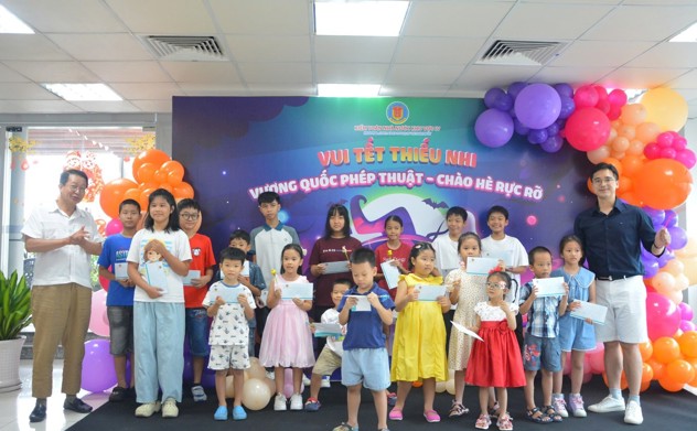Kiểm toán nhà nước khu vực IV tổ chức chương trình Vui Tết Thiếu nhi 1/6 cho con em cán bộ, công chức và người lao động